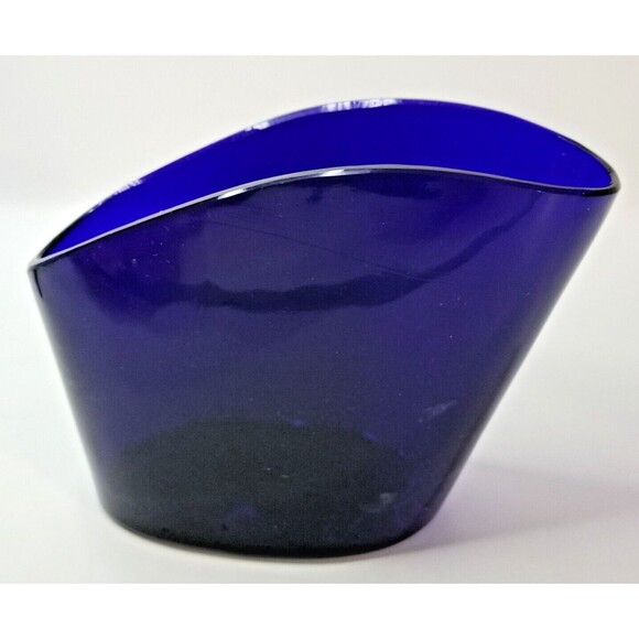 Vintage Hand Blown Art Glass Cobalt Blue Heavy Thick - Picture 1 of 9